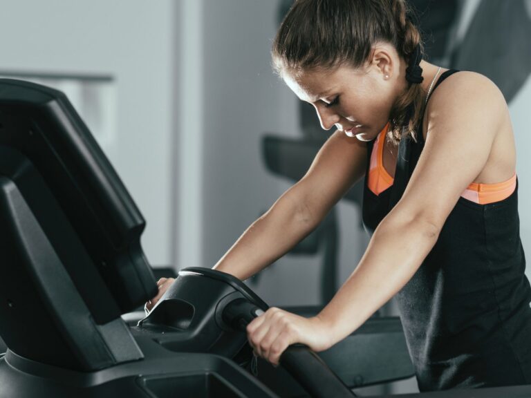 treadmill-tired-woman-microgen-eplus-getty-529480441-56a9db503df78cf772ab1c55 (1)