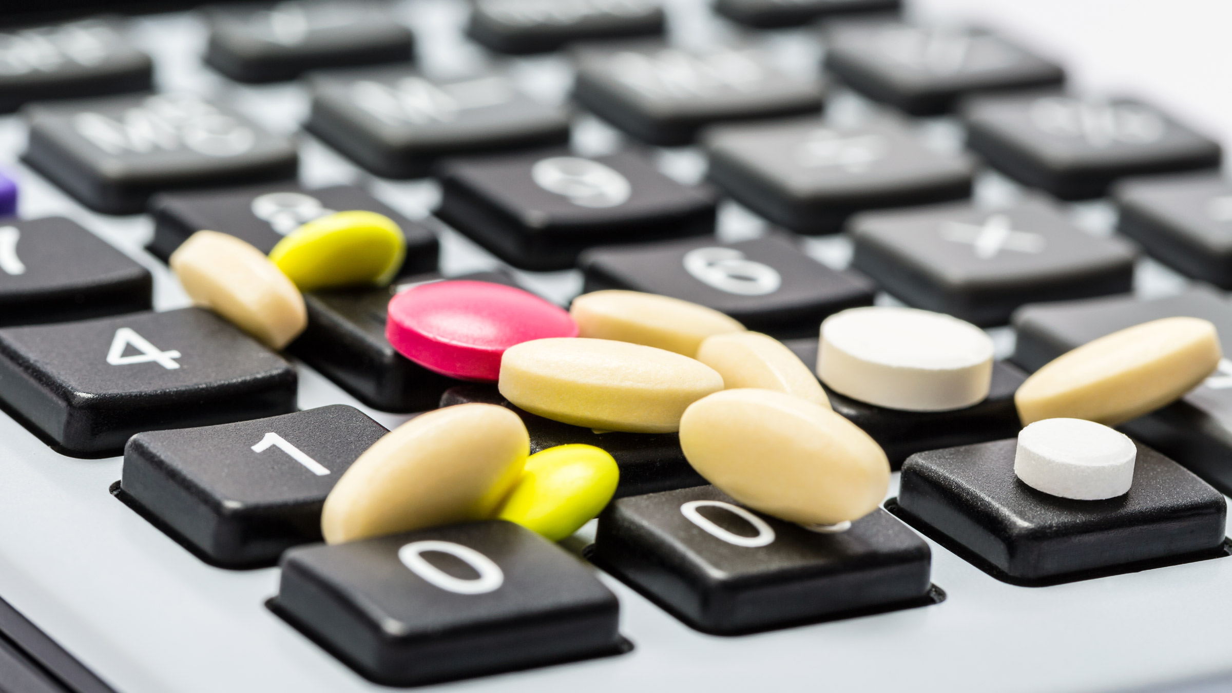 pills_on_calculator_1353830589