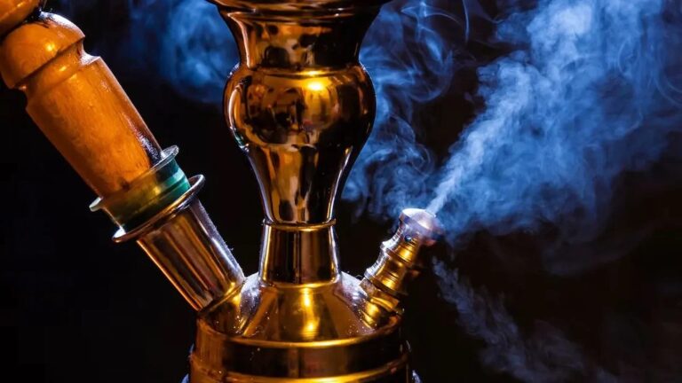 Different Types of Hookahs Traditional, Modern, and Portable